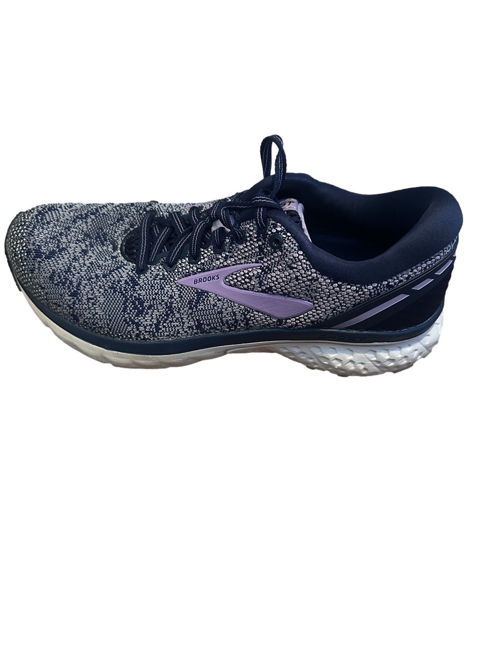 Brooks Women’s Navy and Lavender Athletic Ghost 11 Running Shoe 7